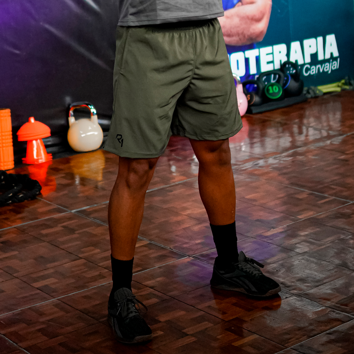 BASIC SHORT R1